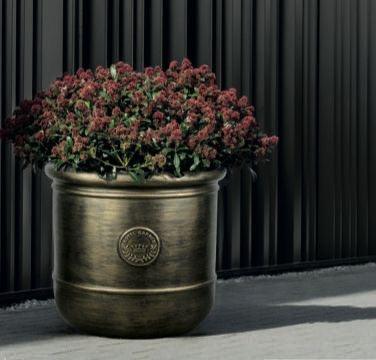 Royal G Planters - THE GARDEN CENTRE