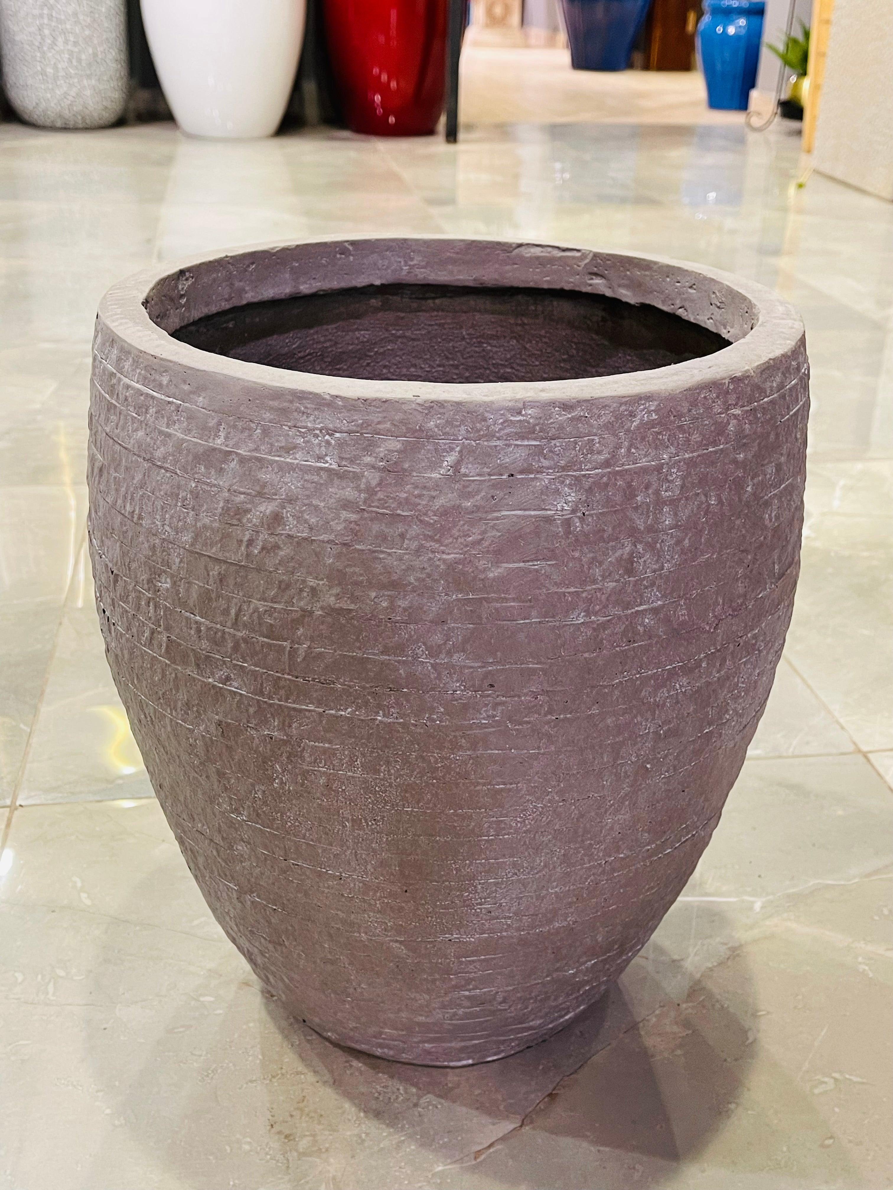 Utah Bullet Planter - THE GARDEN CENTRE