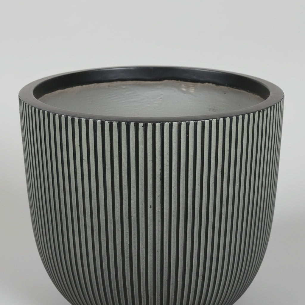 Wert Planters - THE GARDEN CENTRE