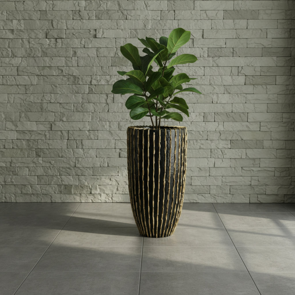 Black & Gold Ribbed Pot