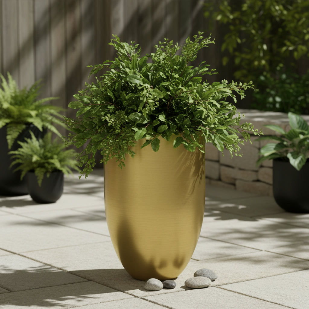 Aluminum Explorer Planter. - THE GARDEN CENTRE