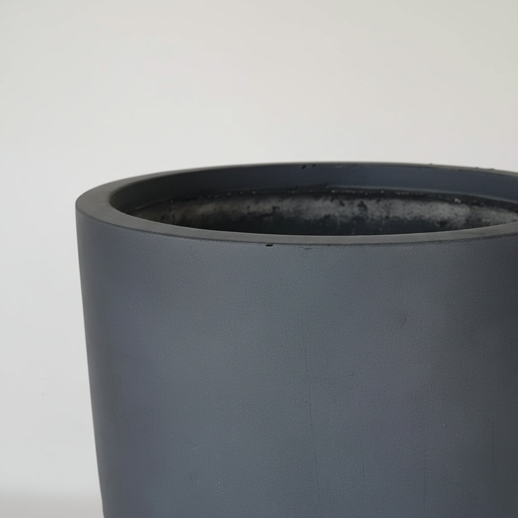 TGC  Fibreclay Lanark  Planter - THE GARDEN CENTRE