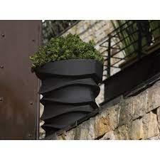 EYE AM Planter - THE GARDEN CENTRE