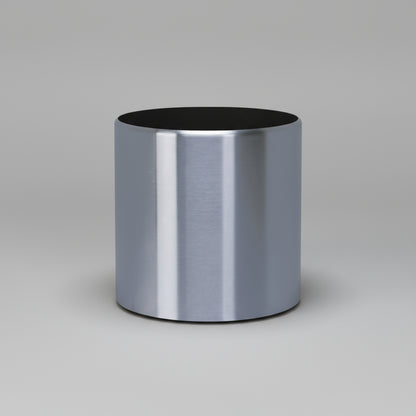 Aluminum Round Planter - Chrome Finish - THE GARDEN CENTRE